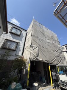 大阪市 ベランダ防水工事 足場設置 外壁塗装同時施工