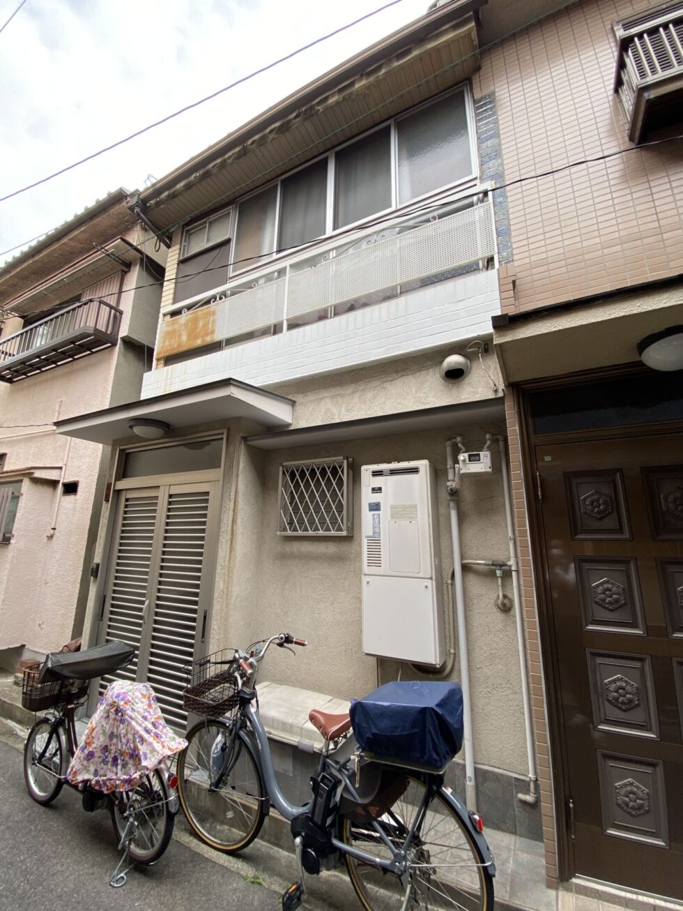 大阪市住之江区 外壁塗装・屋上防水・屋根漆喰塗替え施工後外観　G様邸