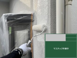 大阪市東成区 外壁塗装 下塗り作業