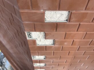 大阪府茨木市 外壁タイル補修 下地モルタル確認