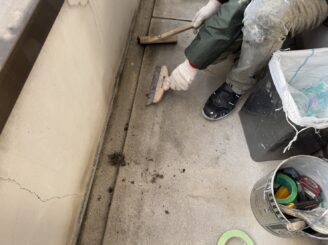 大阪市大正区 ベランダ ケレン清掃 下地処理