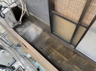 大阪市大正区 ベランダ FRP ガラスマット施工