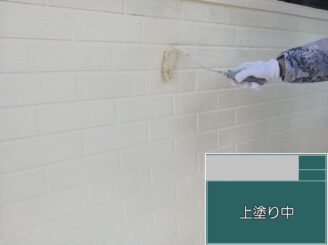 大阪市西淀川区 外壁上塗り施工