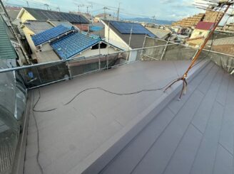 大阪市東淀川区 スーパーガルテクト屋根施工完了