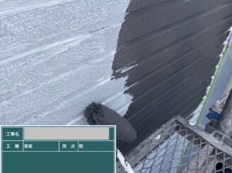 大阪市東淀川区 外壁塗装中塗り作業