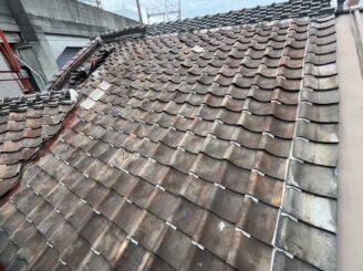 大阪市東住吉区 屋根瓦施工前状況①