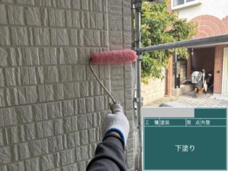 大阪市住之江区 外壁塗装 下塗り中 サイディング塗装